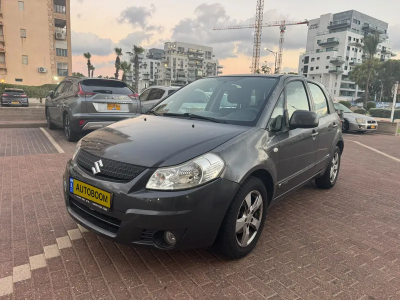 סוזוקי SX4 יד 2 רכב, 2010, פרטי