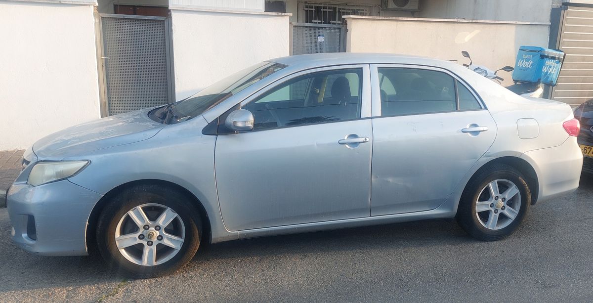 Toyota Corolla 2nd hand, 2010, private hand