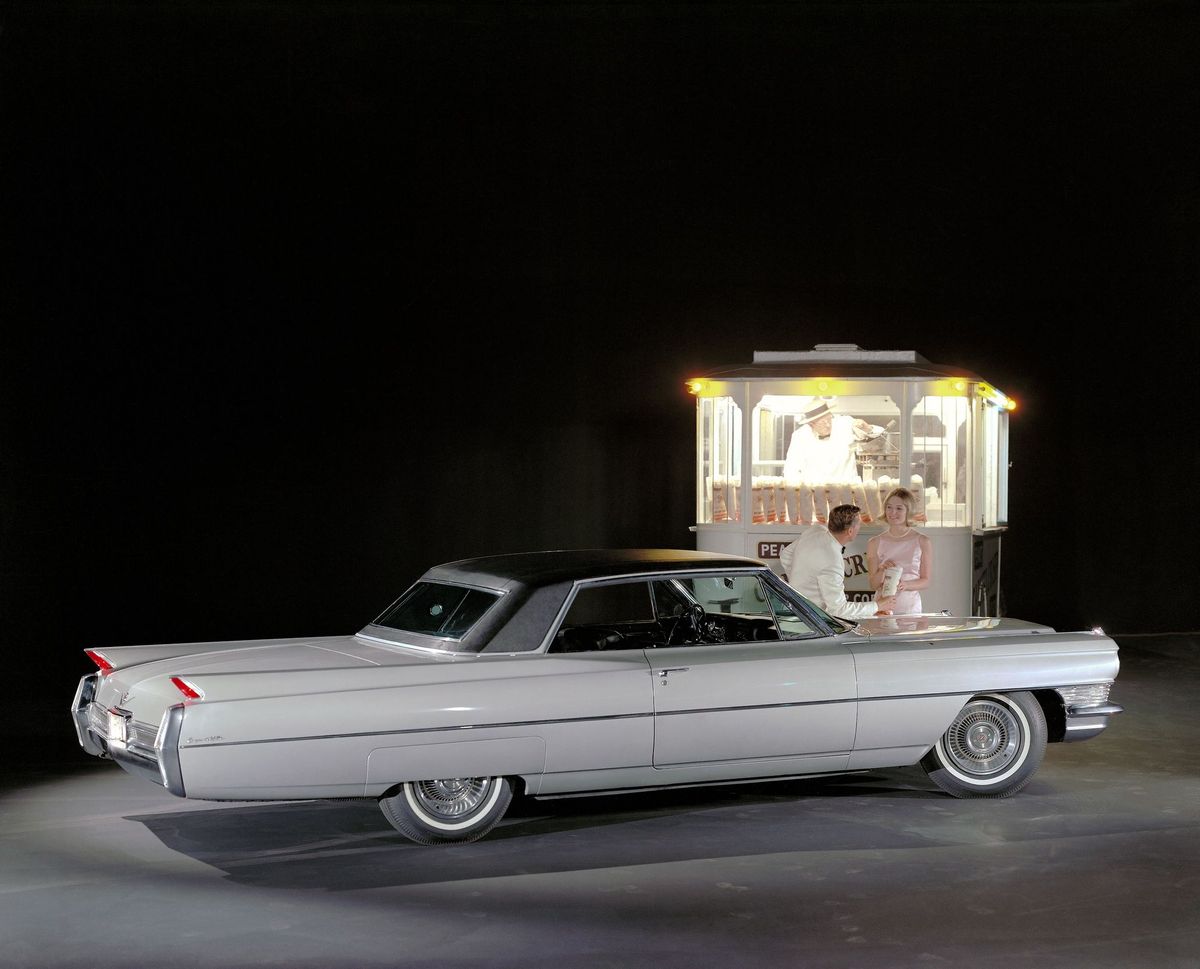 קאדילק דה-ויל ‏1961. מרכב, צורה. קופה, 2 דור