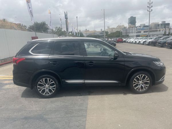 Mitsubishi Outlander 2nd hand, 2016, private hand