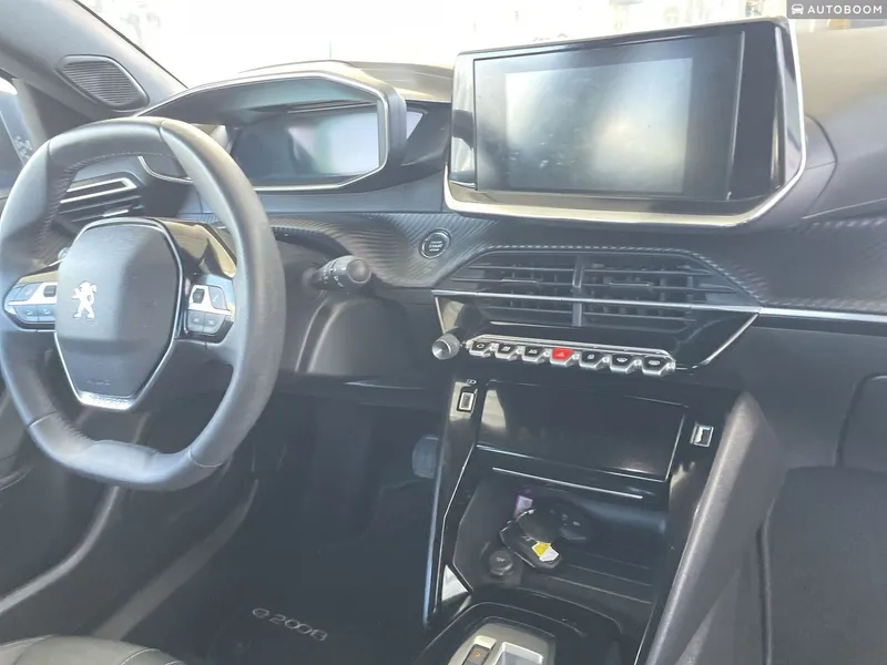 Peugeot 2008 2nd hand, 2023, private
