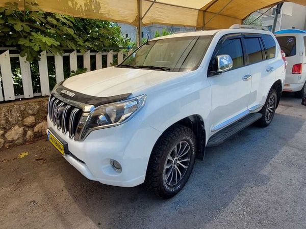 Toyota Land Cruiser 2nd hand, 2014, private hand