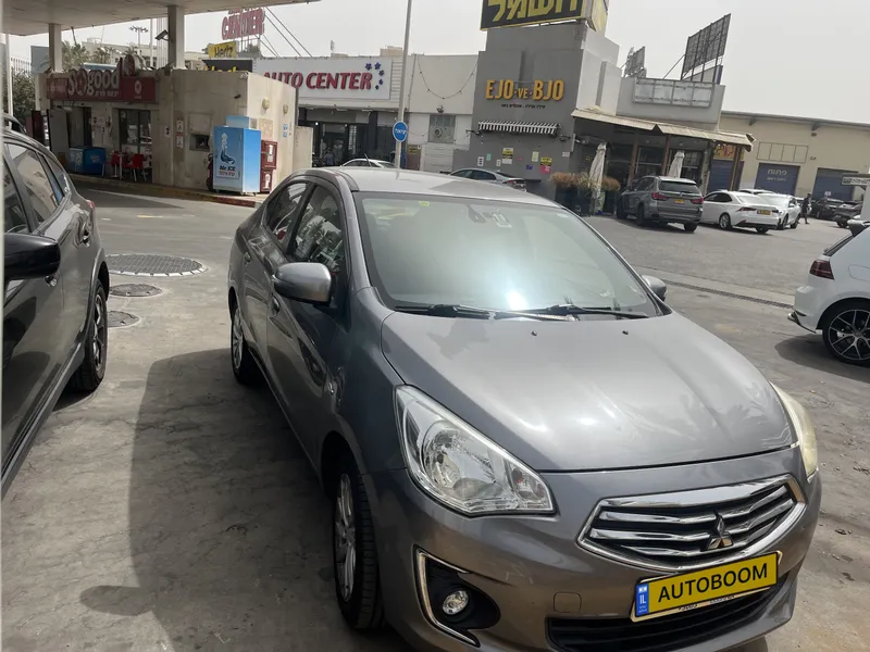 Mitsubishi Attrage 2ème main, 2016, main privée
