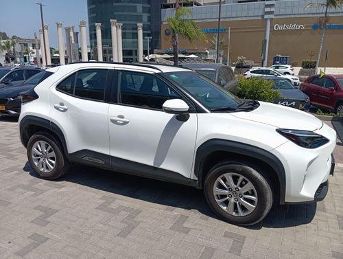 Toyota Yaris Cross, 2023, photo