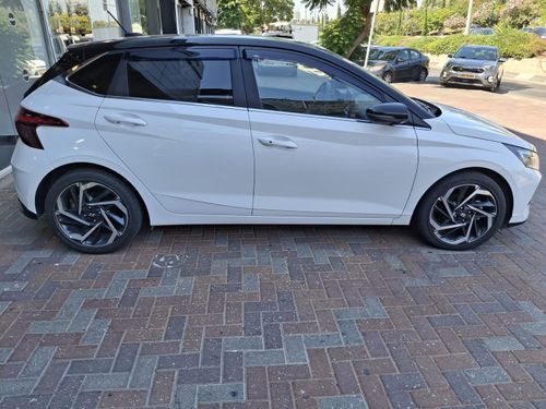 Hyundai i20, 2023, фото