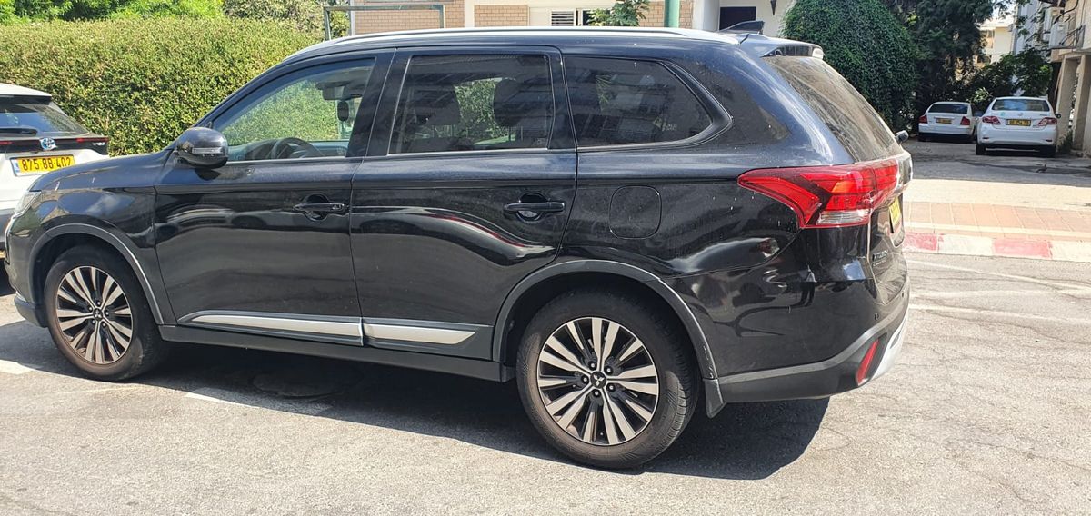 Mitsubishi Outlander 2nd hand, 2019, private hand