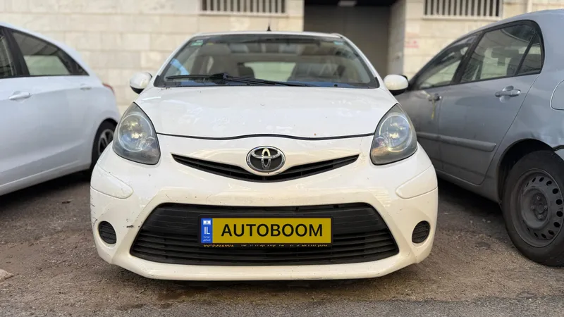 Toyota Aygo с пробегом, 2012