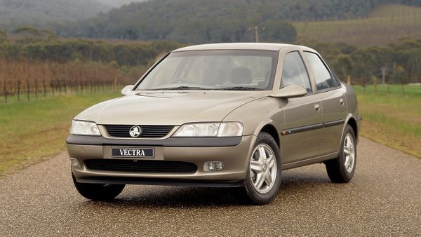 Holden Vectra 1998. Carrosserie, extérieur. Berline, 1 génération