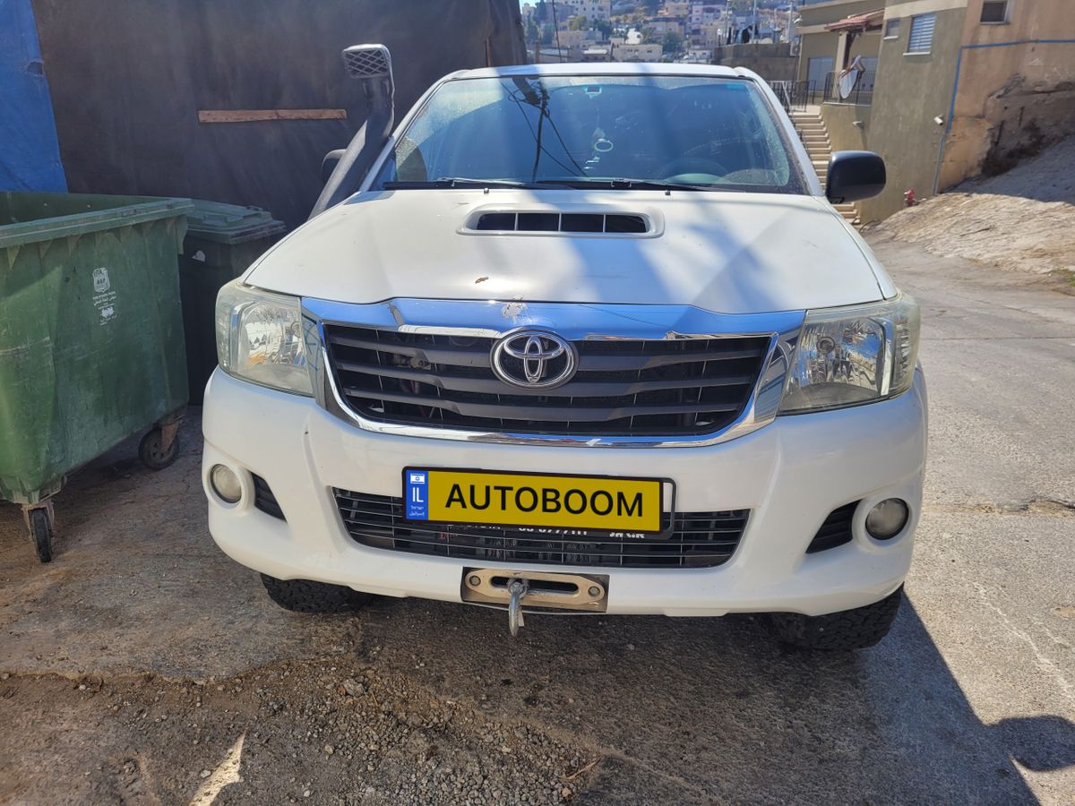Toyota Hilux 2ème main, 2013, main privée