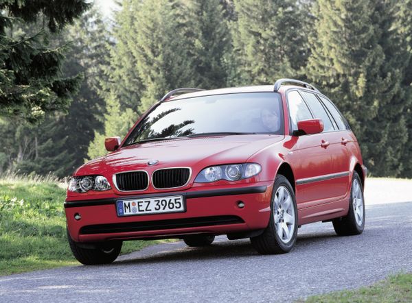 BMW 3 series 2001. Carrosserie, extérieur. Break 5-portes, 4 génération, restyling