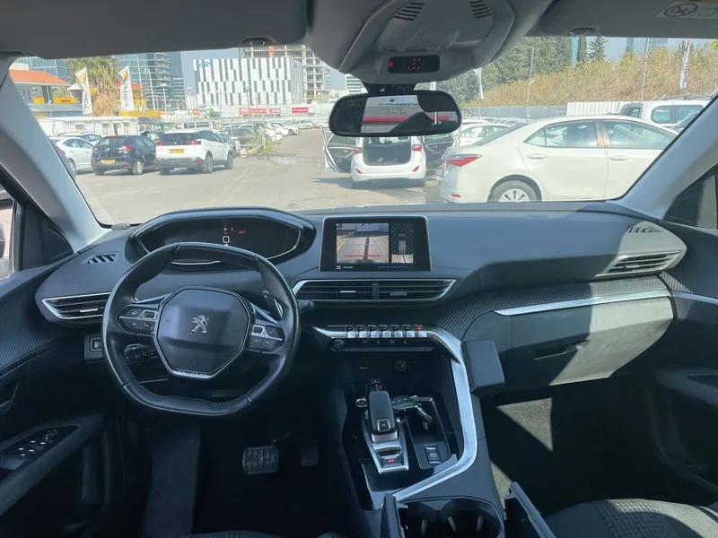 Peugeot 5008 2nd hand, 2021