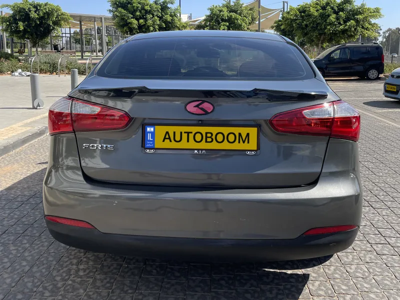 Kia Forte с пробегом, 2013, частная рука
