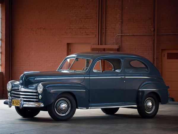 Ford V8 1941. Carrosserie, extérieur. Berline 2-portes, 3 génération