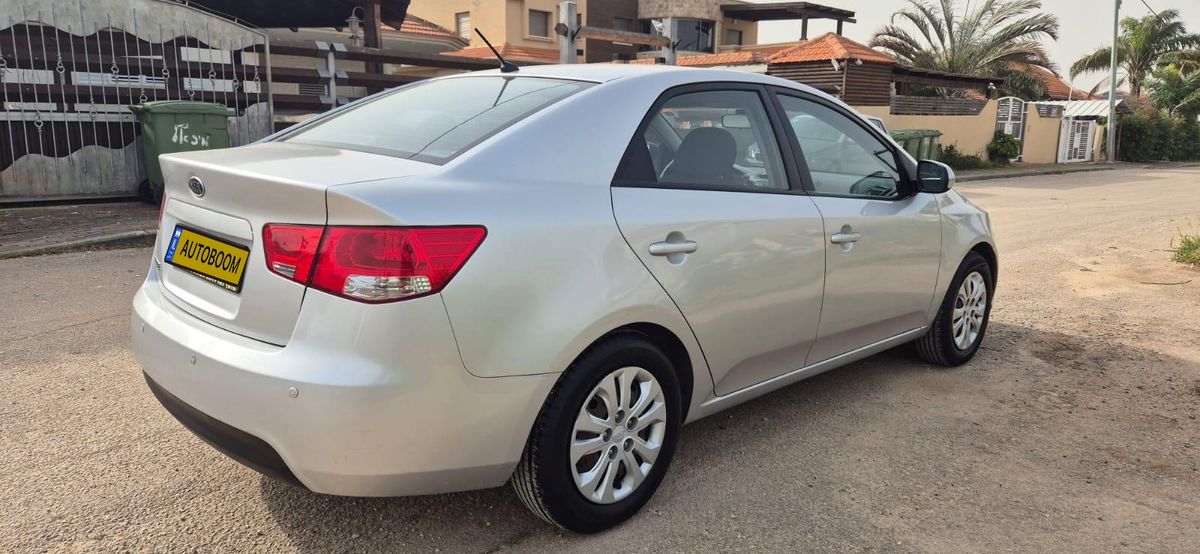 Kia Forte с пробегом, 2012, частная рука