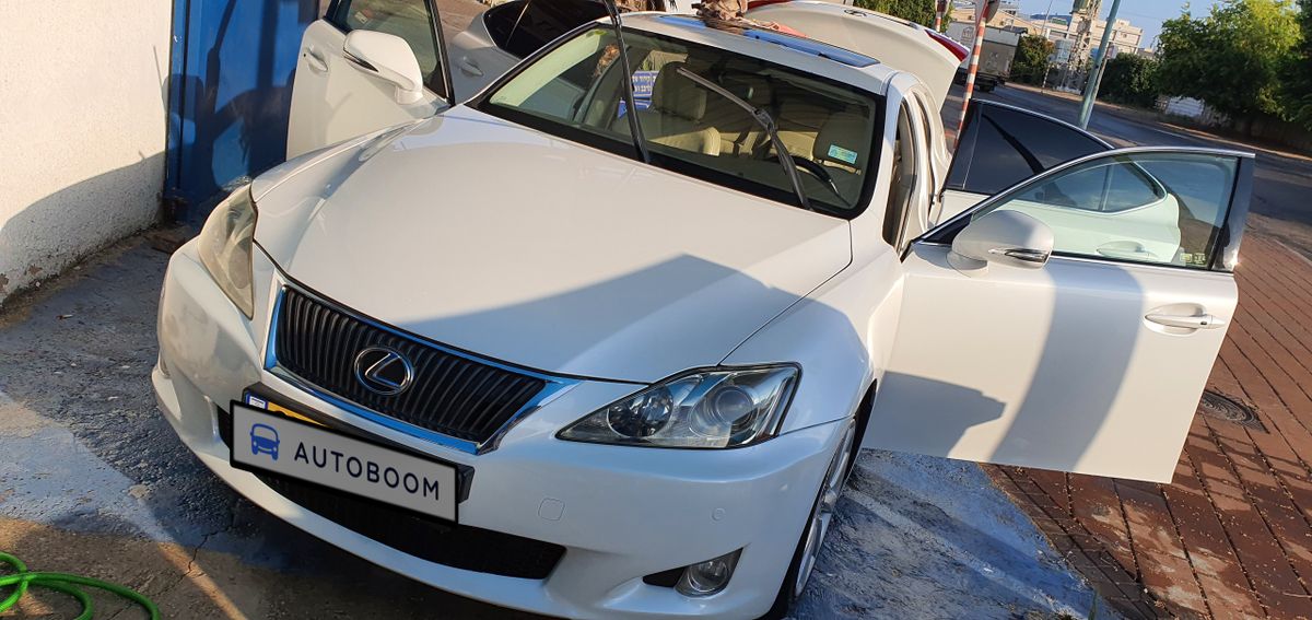 Lexus IS 2nd hand, 2010, private hand