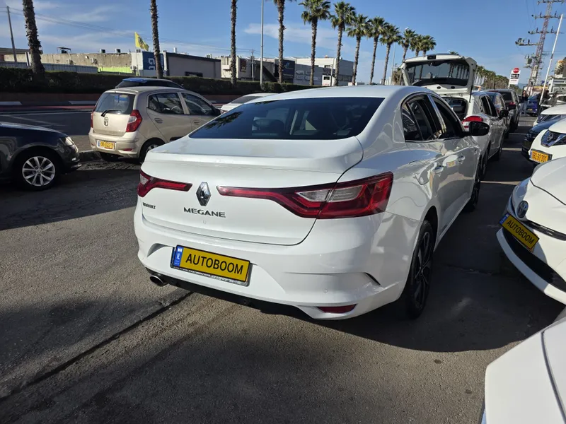 רנו מגאן יד 2 רכב, 2021