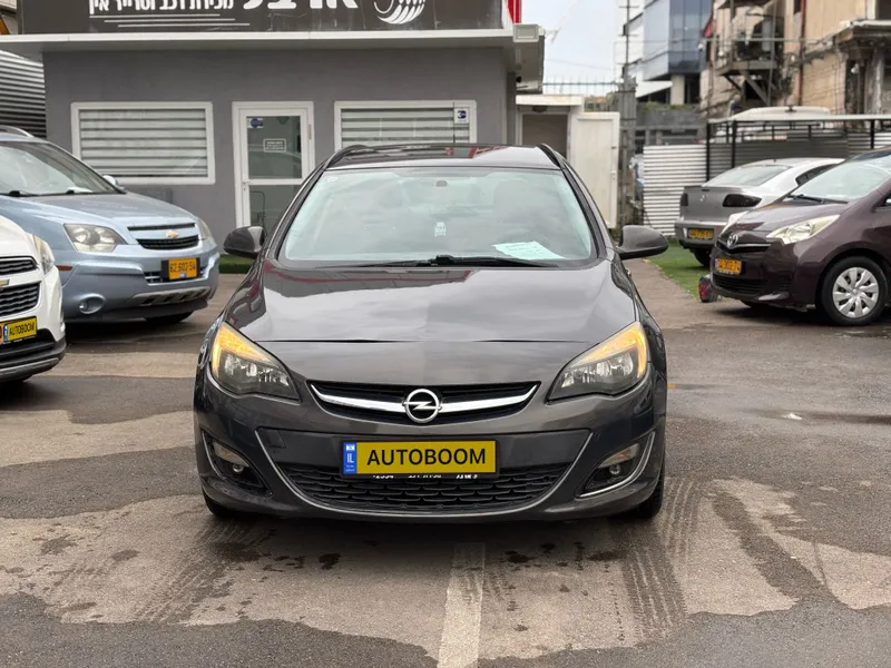 Opel Astra 2nd hand, 2014