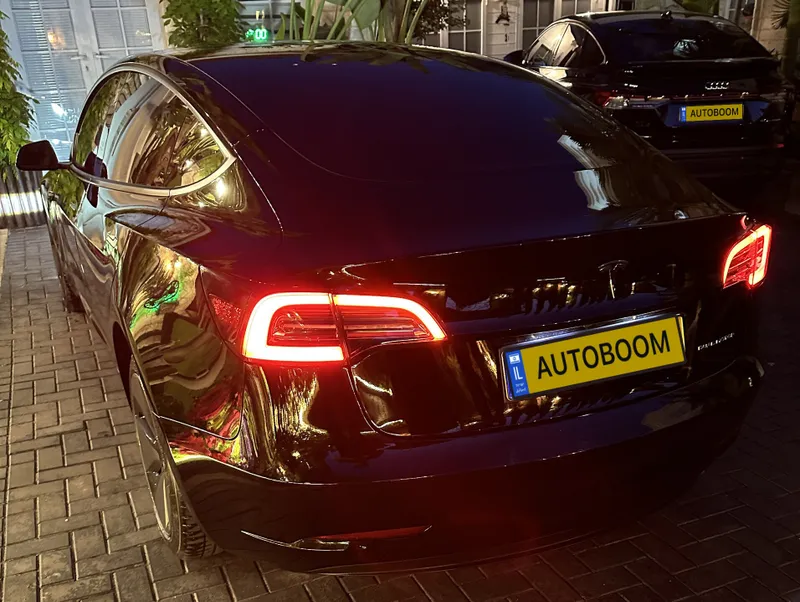 Tesla Model 3 с пробегом, 2022, частная рука