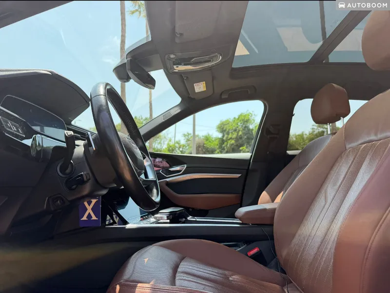 Audi Q8 e-tron 2nd hand, 2019, private