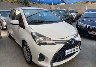 Toyota Yaris 2nd hand, 2015, private hand