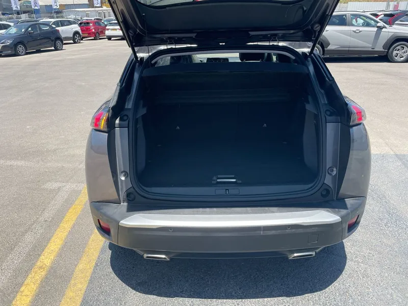 Peugeot 2008 2nd hand, 2021
