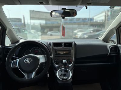 Toyota Space Verso, 2011, photo