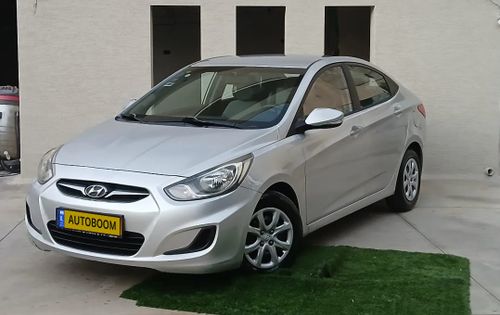 Hyundai i25, 2013, photo