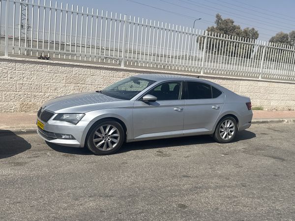 Skoda Superb с пробегом, 2017, частная рука