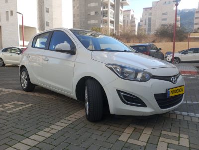 هيونداي i20, 2014, صورة