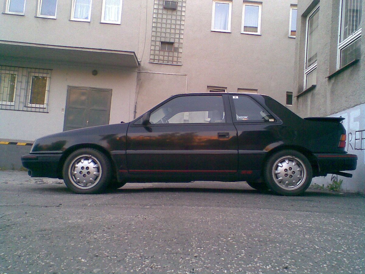 קרייזלר ES 1988. מרכב, צורה. האצ'בק 3 דלתות, 1 דור