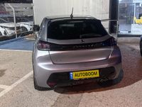 Peugeot 208 2nd hand, 2022, private