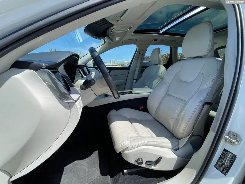 וולוו XC60 יד 2 רכב, 2018, פרטי