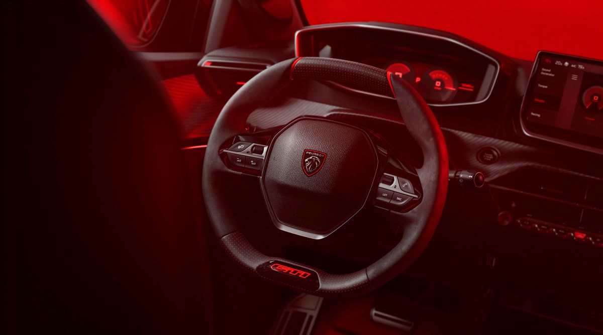 Peugeot 208. Руль.
