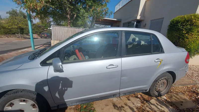 Nissan Tiida 2nd hand, 2009, private hand