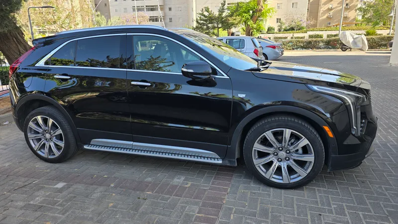Cadillac XT4 2nd hand, 2021, private hand