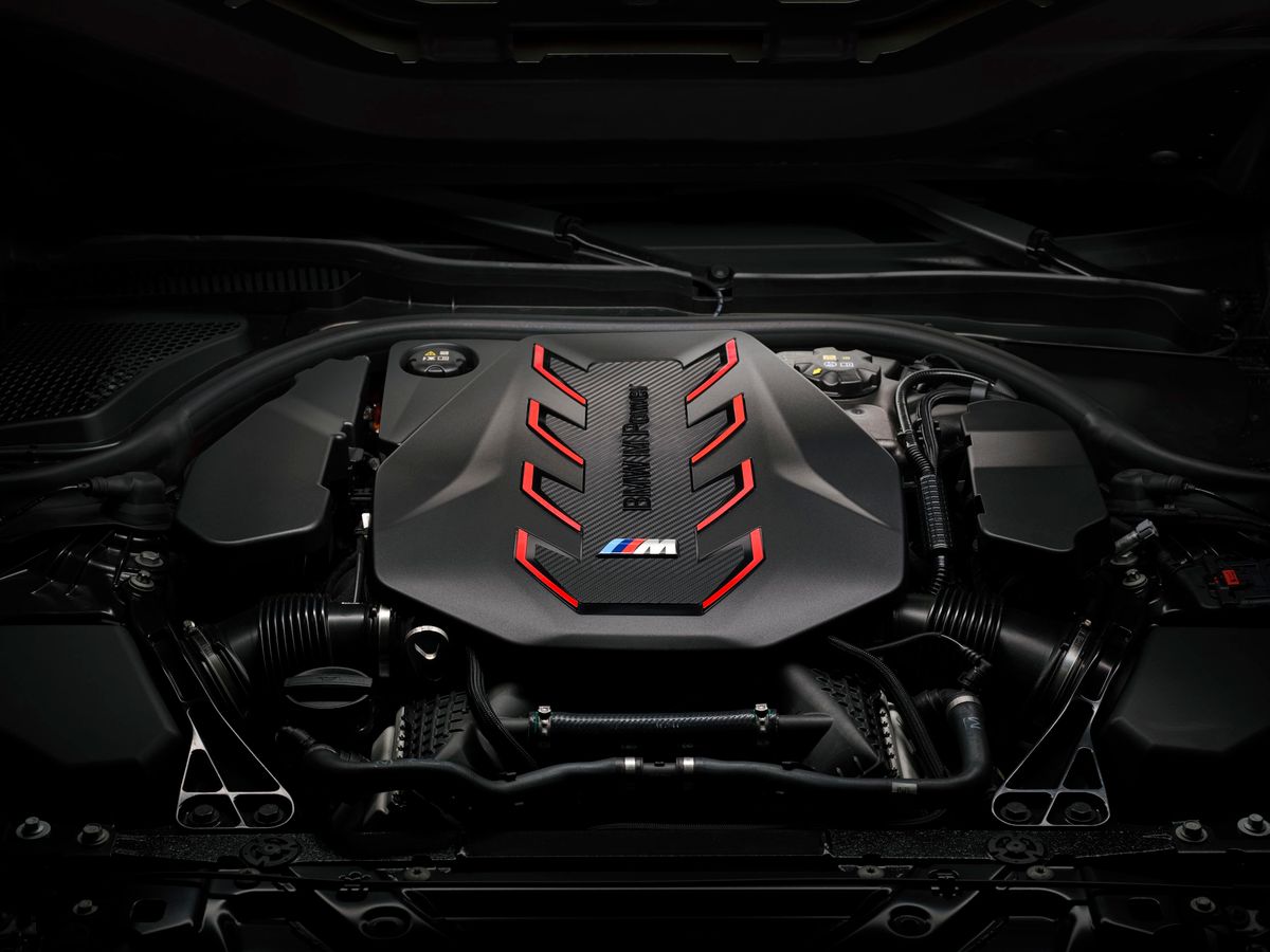 BMW M5 2024. Двигатель. Седан, 7 поколение