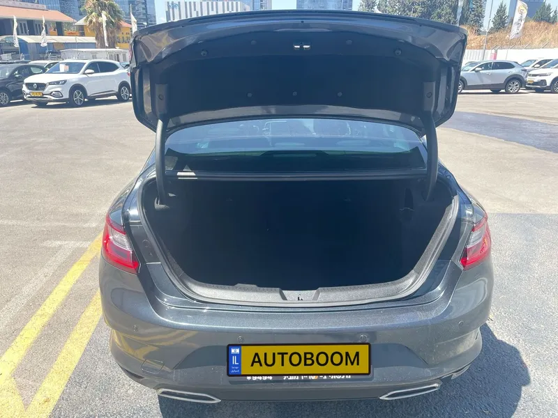 Renault Megane 2nd hand, 2023