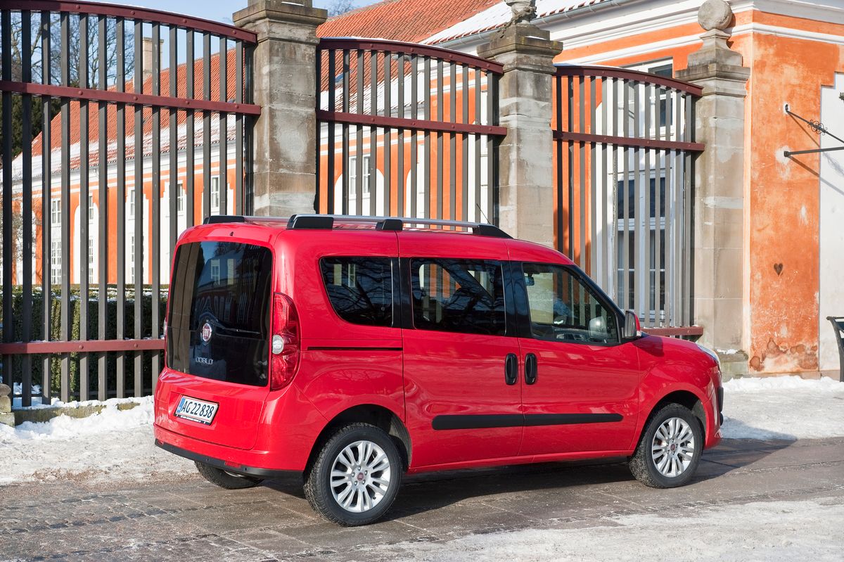 Fiat Doblo 2009. Carrosserie, extérieur. Compact Van, 2 génération