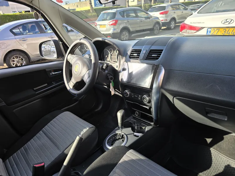 Suzuki SX4 2ème main, 2010