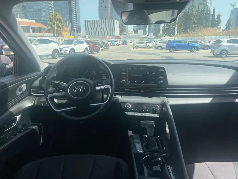 Hyundai Elantra с пробегом, 2022, частная рука