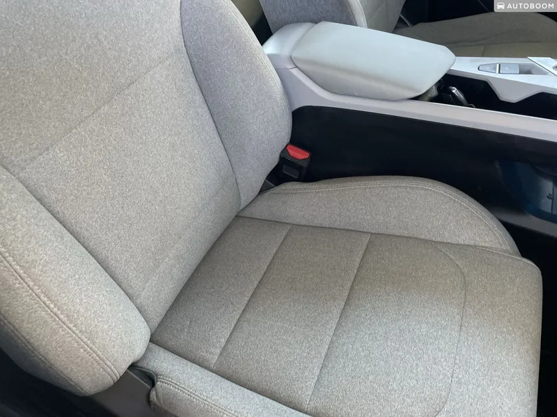 Geely Geometry C 2nd hand, 2022, private