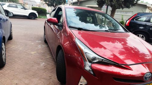 Toyota Prius, 2017, фото