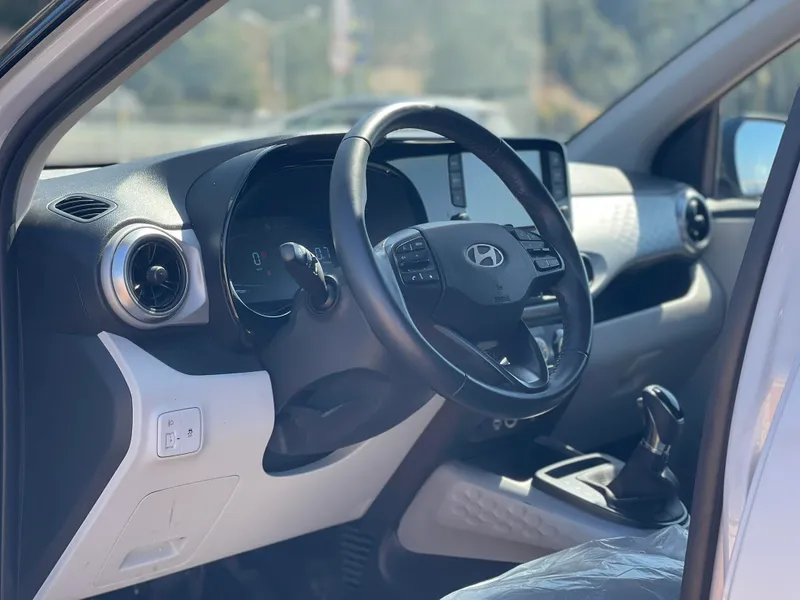 Hyundai i10 с пробегом, 2024, частная рука