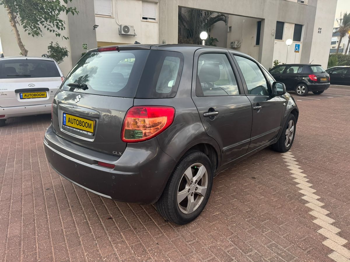 סוזוקי SX4 יד 2 רכב, 2010, פרטי