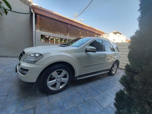 Mercedes M-Class 2nd hand, 2011, private hand