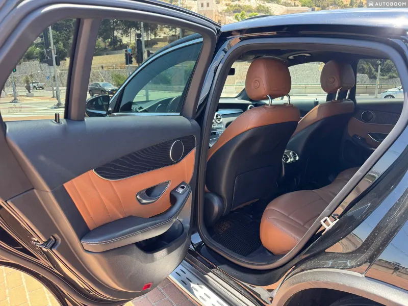 Mercedes GLC 2nd hand, 2022, private
