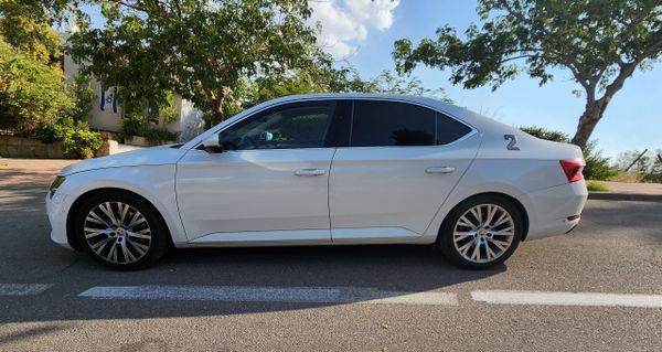 Skoda Superb с пробегом, 2019, частная рука