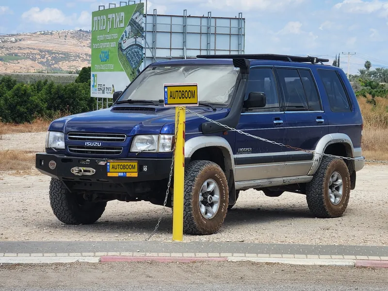 Isuzu Trooper 2nd hand, 2002, private hand