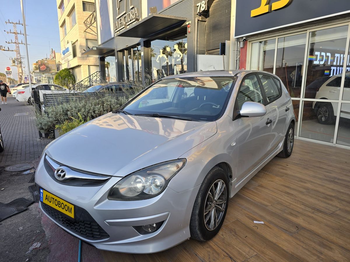 Hyundai i30 с пробегом, 2011