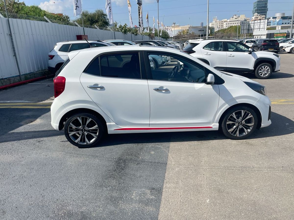 Kia Picanto 2nd hand, 2021, private hand